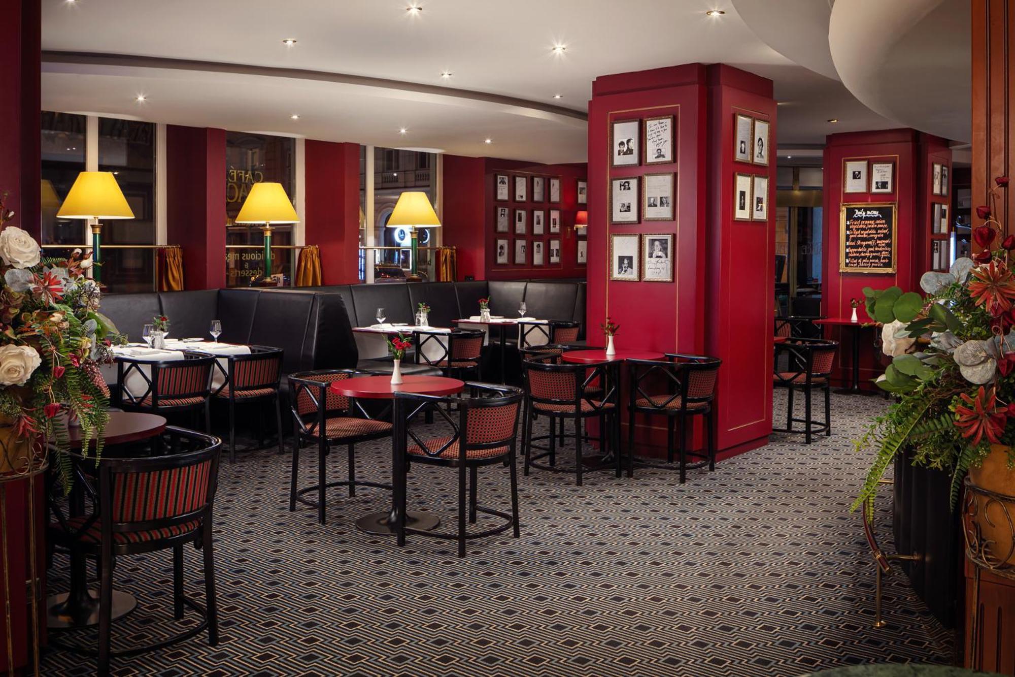 Art Nouveau Palace Hotel Praha Bagian luar foto The restaurant